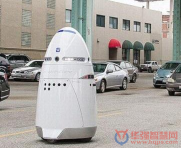 安防机器人纷纷“上岗” 成为企业破局的新选择
